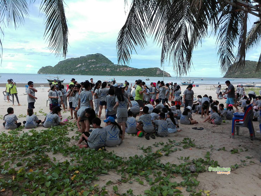 ชายหาดหน้าที่พักปราณบุรี